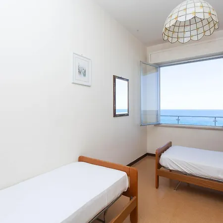 M062 Marcelli, Attico Fronte Mare Apartamento *